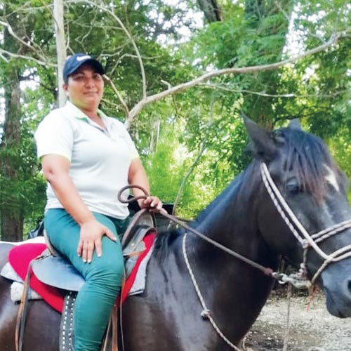 Leticia Rodríguez, propietaria de Bigote’s Matapalo Beach Horse