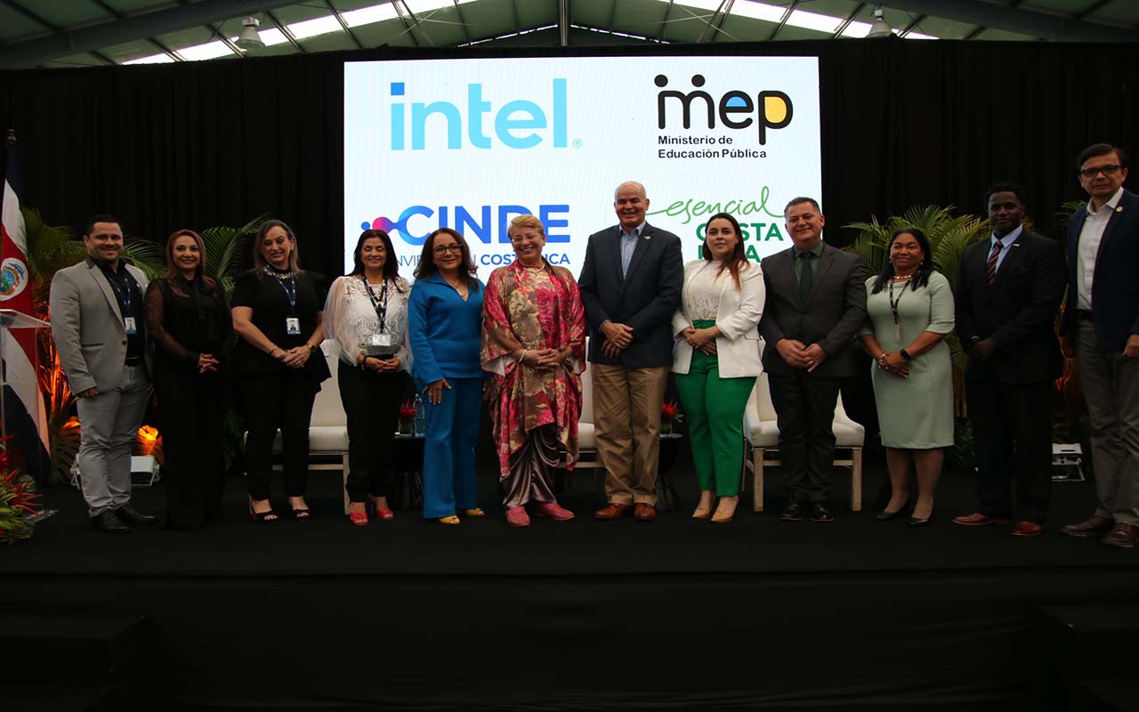 Convenio entre MEP e Intel Costa Rica habilitará la especialidad de Inteligencia Artificial en Colegios Técnico Profesionales el otro año.alt