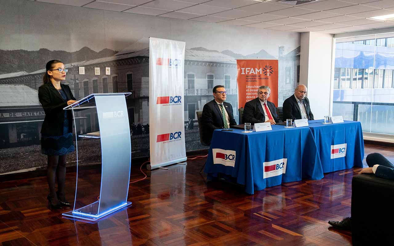 Convenio entre BCR e IFAM impulsará desarrollo del.altsector municipal