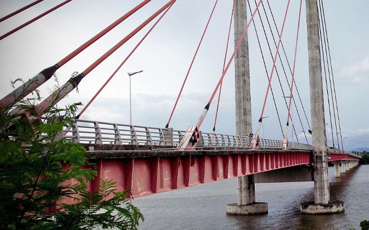 Proyecto de diagnóstico y ejecución de obras para puente La Amistad ya está adjudicado.alt