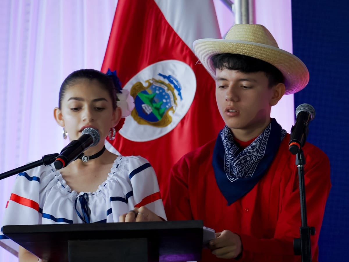 estudiante acto civico 1