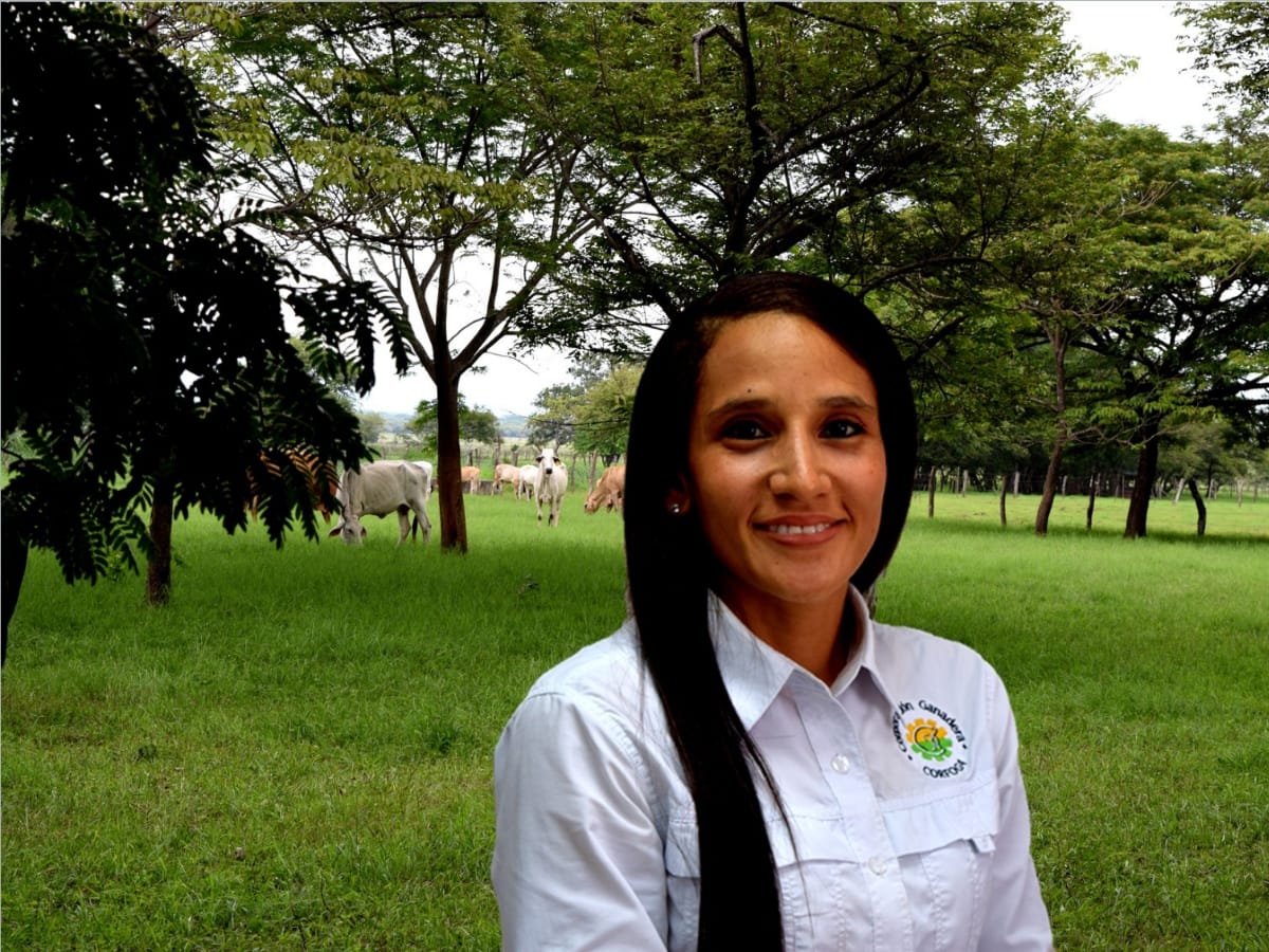 Ivannia Mendoza, promotora de la Corporación Ganadera en la región Chorotega.