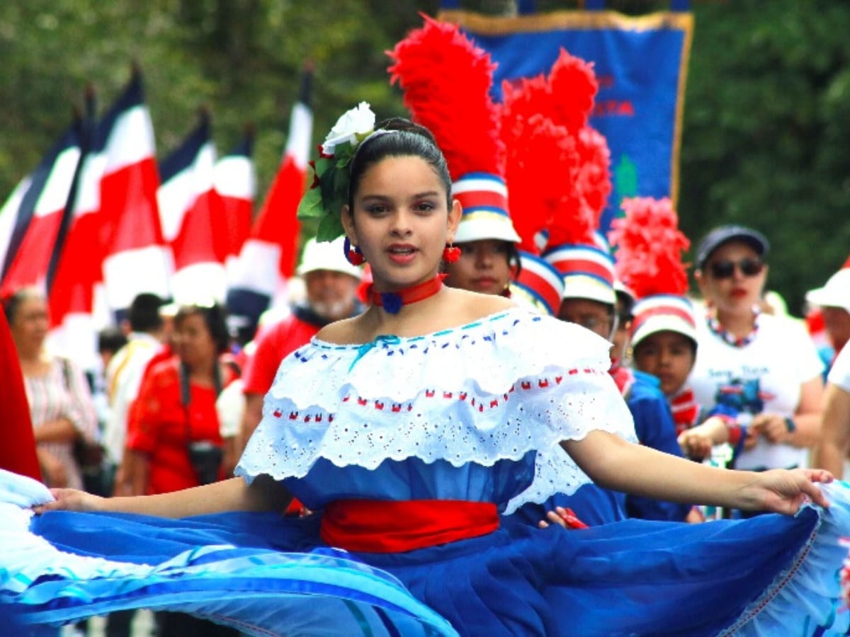 Talleres de faroles, conciertos a cargo de la Dirección de Bandas, Instituto Nacional de la Música, así como de ensambles del Sistema Nacional de Educación Musical forman parte de la programación