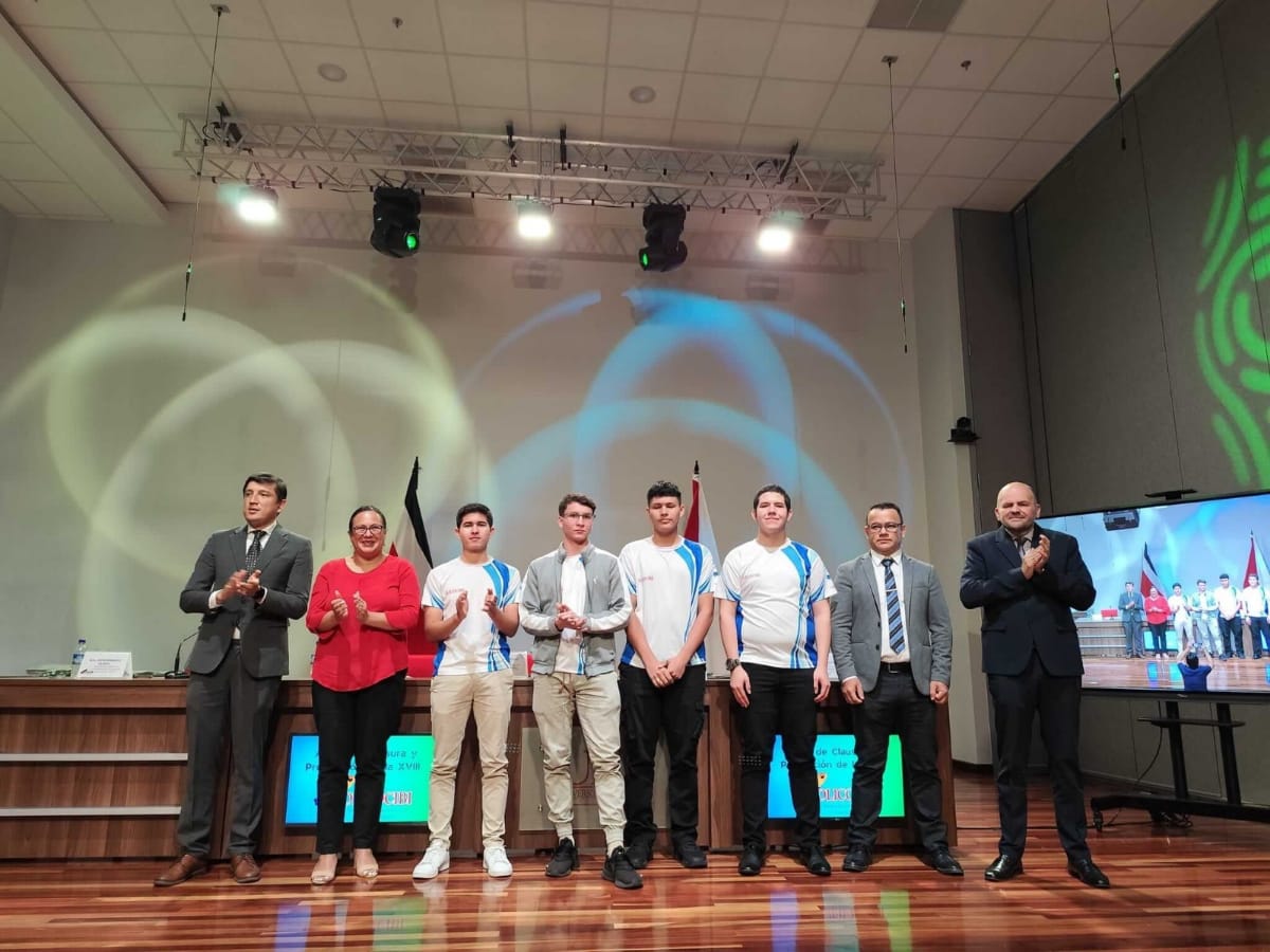 El pasado 21 de agosto se realizó en el auditorio Cora Ferro Calabrese de la Universidad Nacional (UNA), la premiación de las  XVIII Olimpiadas Costarricenses de Ciencias Biológicas (OLICOCIBI),