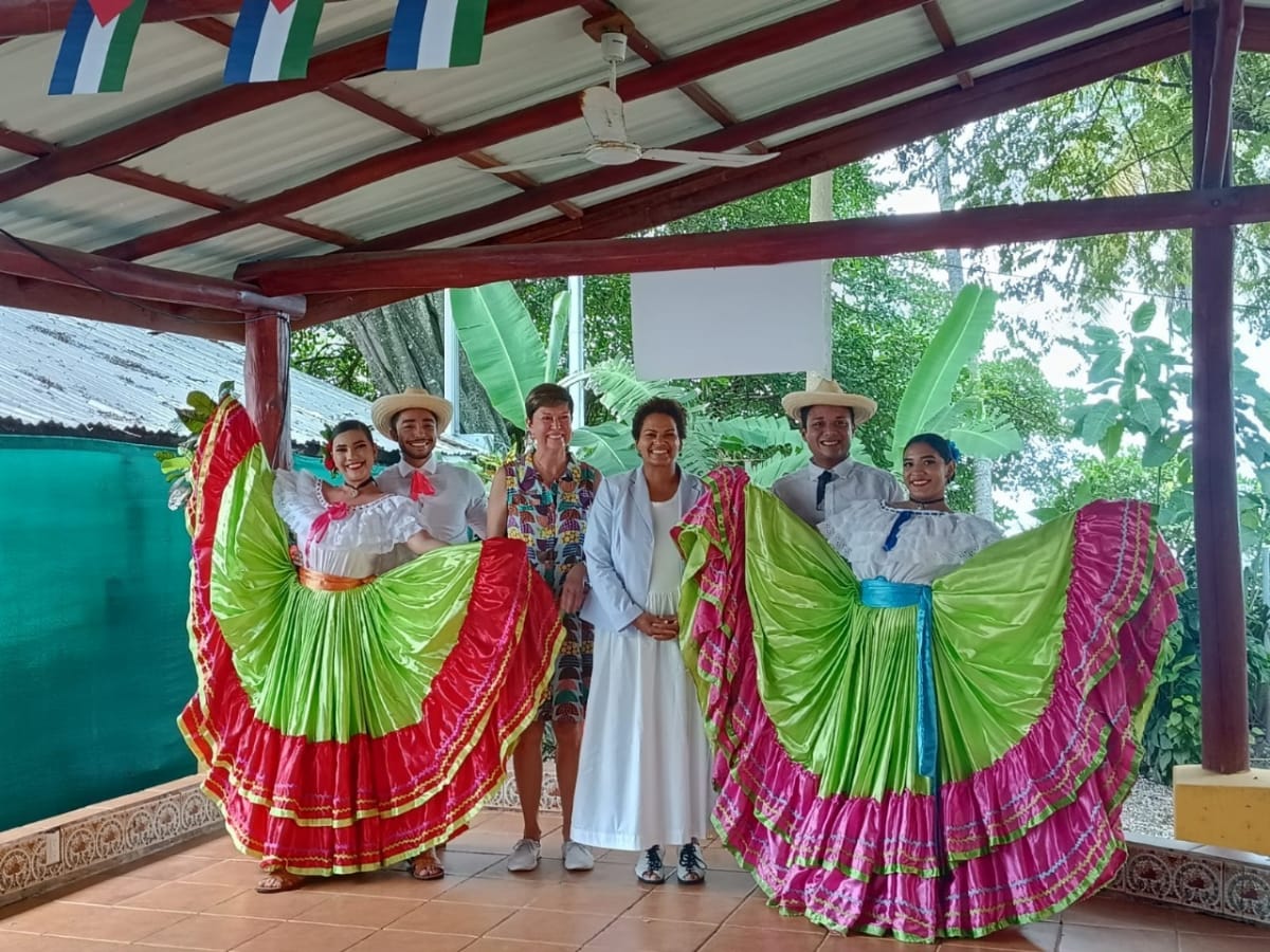 Cámara de Turismo y representantes de la Embajada se reunieron en Nicoya