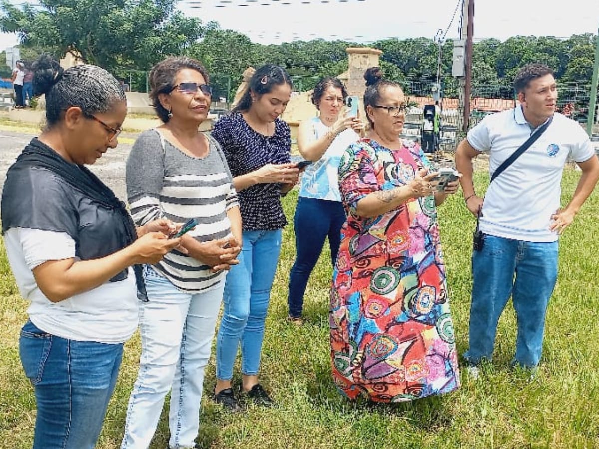 Con el objetivo de generar nuevas capacidades digitales en diferentes aplicaciones de tecnologías a mujeres rurales que lideran actividades productivas, el Instituto Nacional de las Mujeres (INAMU) y el Instituto Interamericano de Cooperación para la Agricultura (IICA)