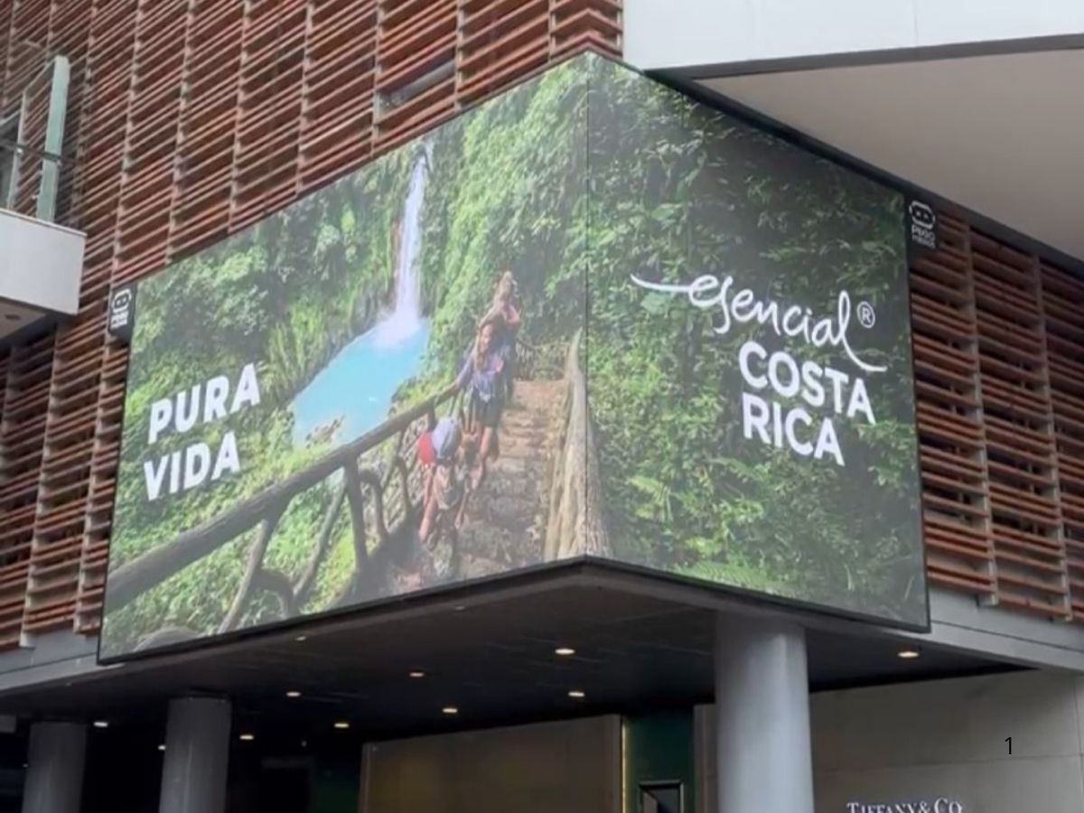 Se trata de una estrategia que proyecta alcanzar más de 3 millones de usuarios únicos en Colombia, con acciones digitales, audiovisuales y presencia en medios tradicionales, así como exteriores y pantallas interactivas ubicadas en centros comerciales de estratos altos en Bogotá, Medellín y Barranquilla.