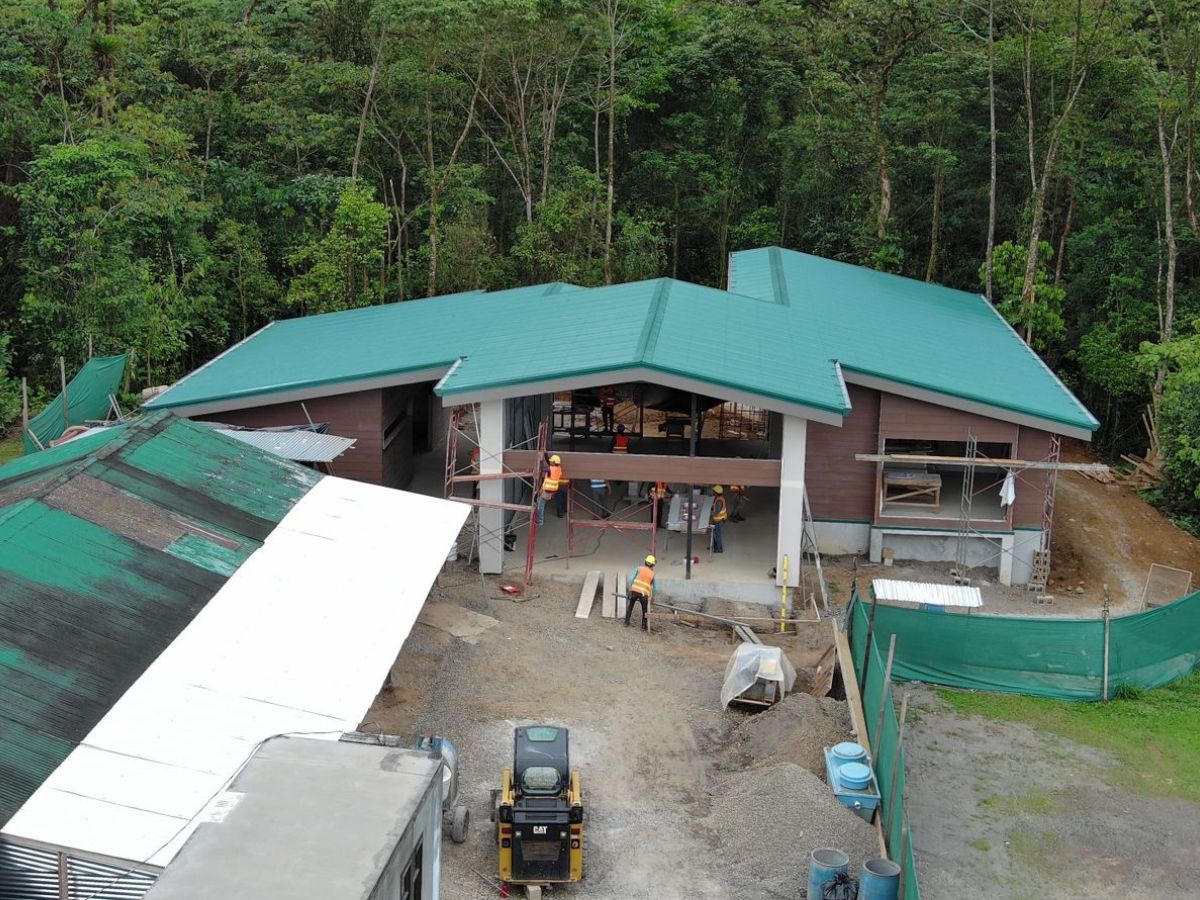 La obra registra un avance del 60% y representa una inversión de ¢443 millones aportados por el Instituto Costarricense de Turismo.