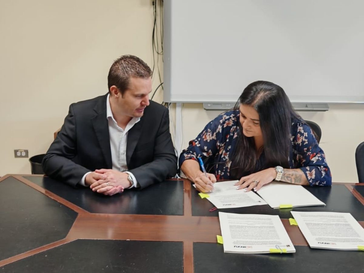 Un objetivo del convenio es el acompañamiento técnico a las 23 municipalidades, en grupos de trabajo y por etapas, para la elaboración o modificación de sus planes reguladores