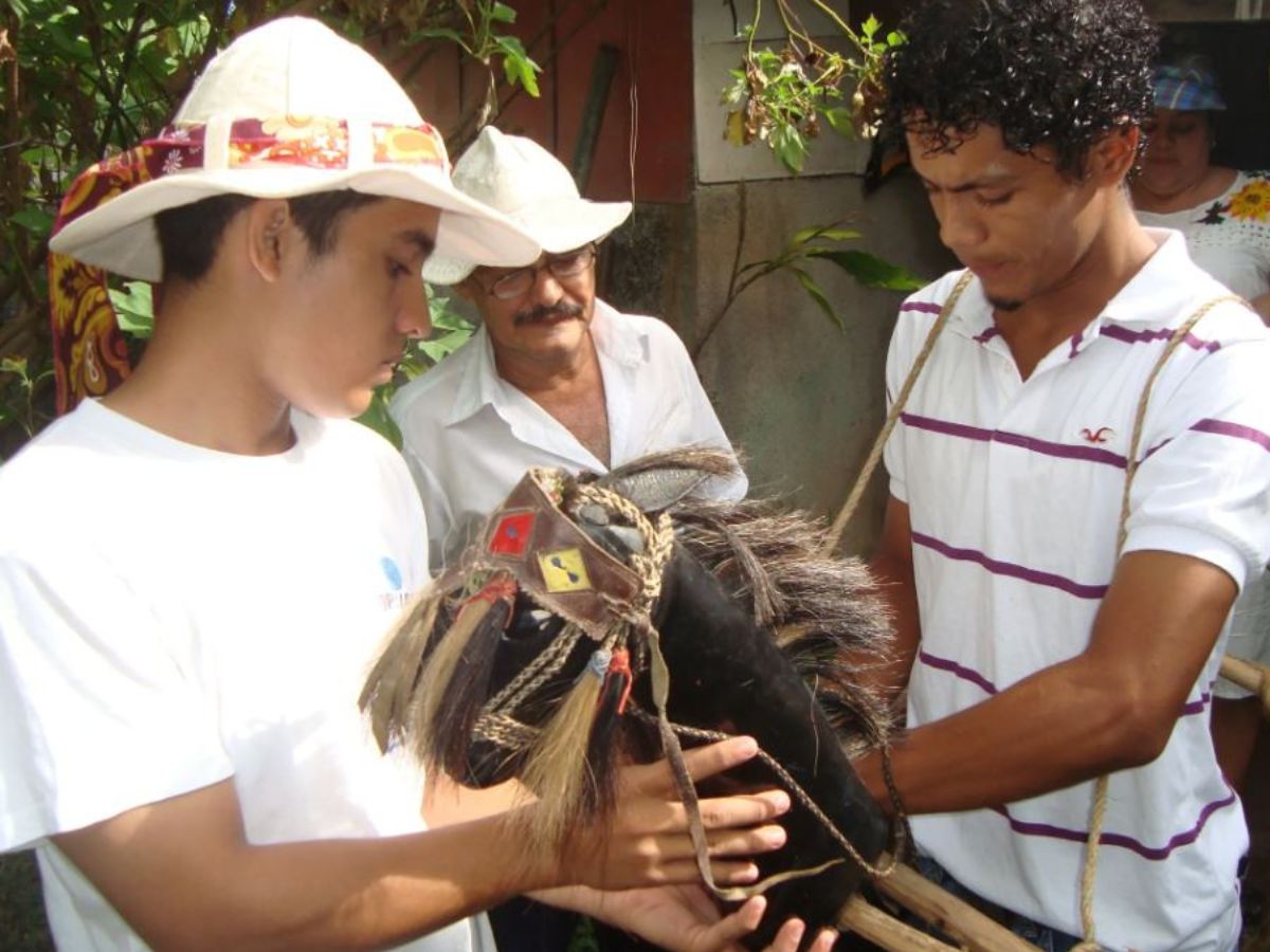 La Cofradía recibe los donativos de las personas para poder llevar a cabo las festividades.