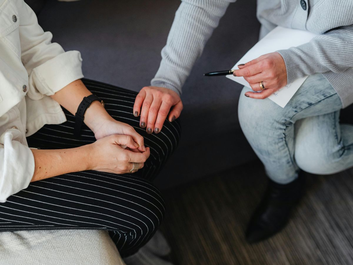 Comisión Institucional de Salud Mental de la universidad advierte que las fiestas pueden generar presión social, cansancio emocional y soledad.