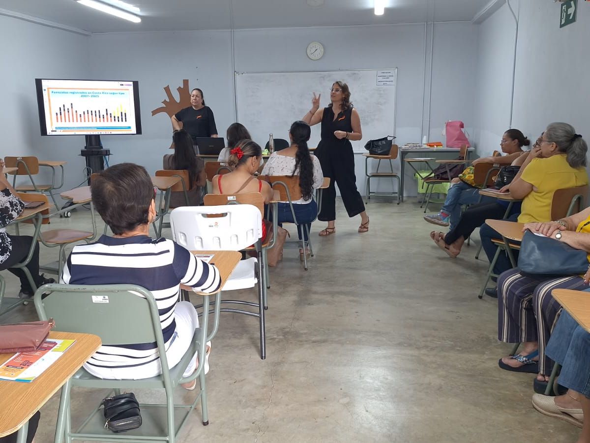 Se realizó un taller interinstitucional denominado “Únete” en la sede de la UNED y benefició a 24 personas