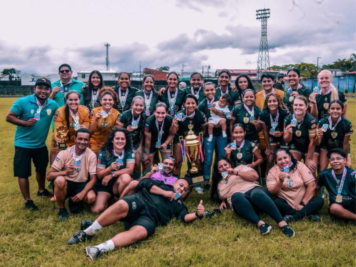 Las guanacastecas celebraron en patio ajeno la obtención del campeonato.