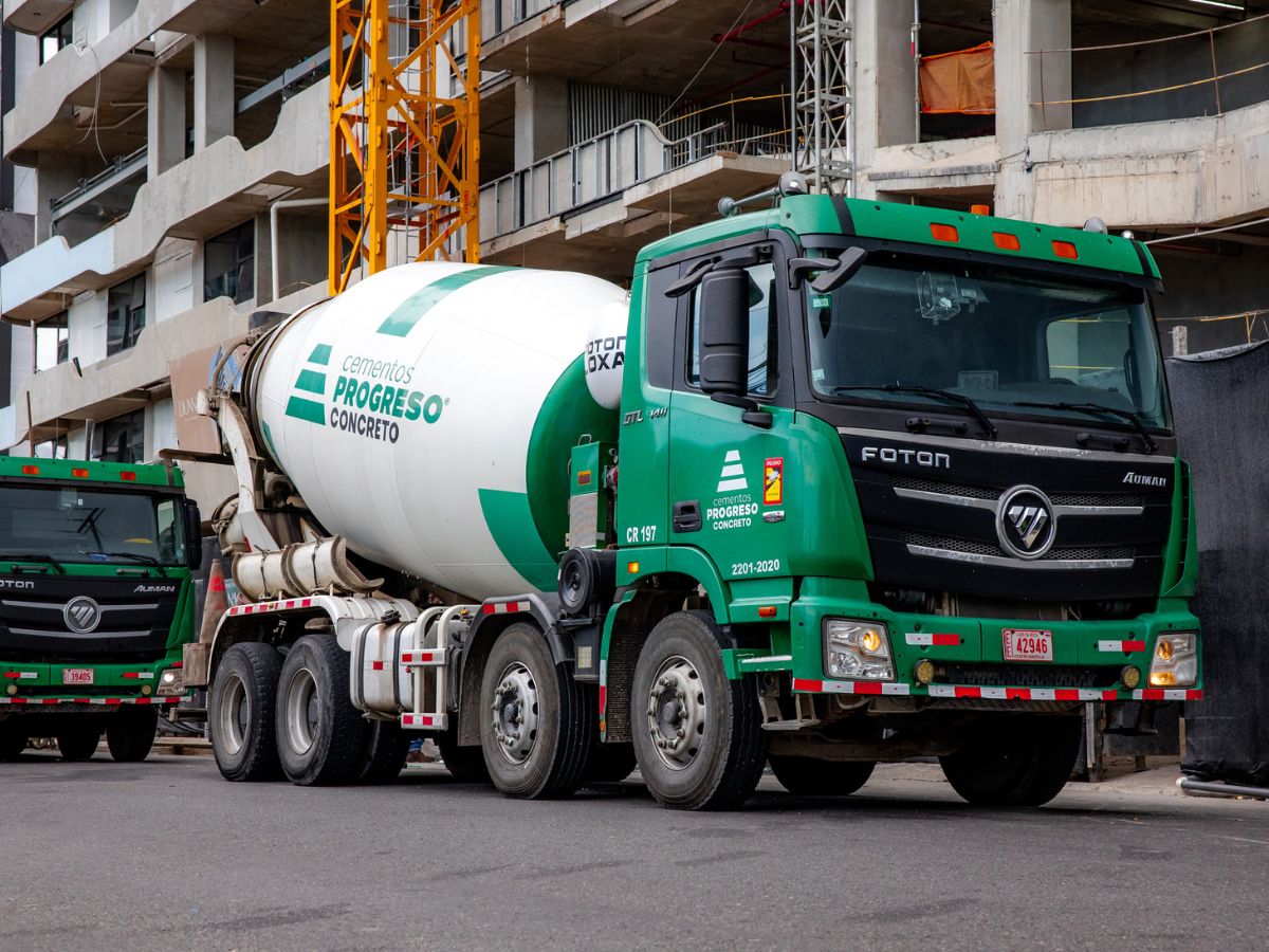 Reafirmando su compromiso con el desarrollo sostenible y la generación de valor compartido, Cementos Progreso anuncia la apertura de 23 nuevas plazas laborales en San José, Alajuela, Guanacaste y Esterillos, como parte del crecimiento continuo de sus operaciones en el país. 