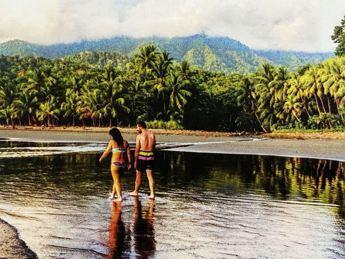 El suplemento de aventuras del diario El País, las revistas Elle y Travel & Leisure invitan a descubrir y conectar con la naturaleza costarricense.