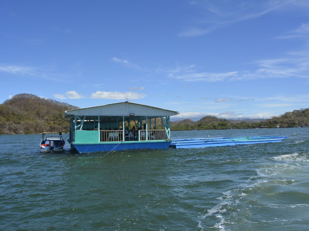 INA participa, junto a varias instituciones, en proyectos para dotar a pescadores locales de habilidades empresariales y nuevos negocios