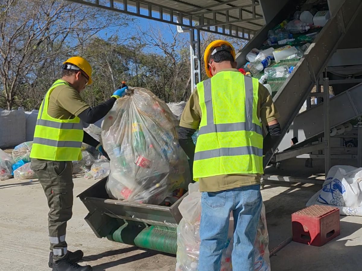 Parque Tecnológico Ambiental Municipal  Capacidad mensual de procesamiento aumentará un 45% y evitará la disposición de alrededor de 239 toneladas en el relleno sanitario. 