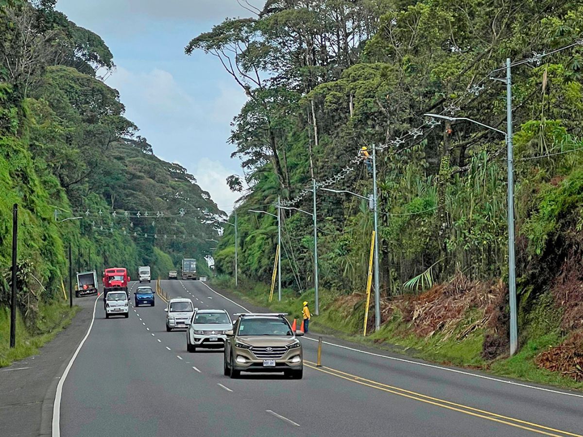 El 20 de febrero se completarán dos de los tres tramos con señal celular y alumbrado público.