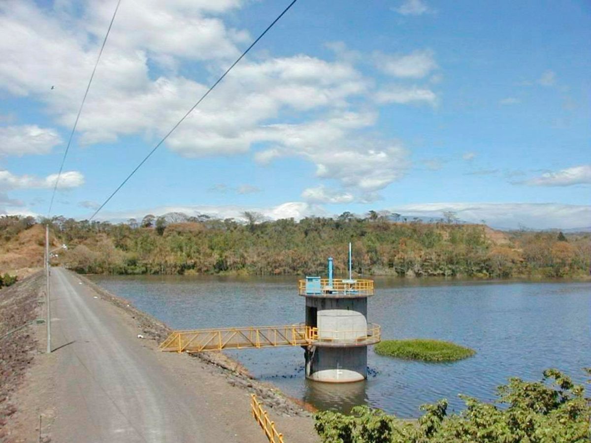 Financiamiento por hasta $100 millones.