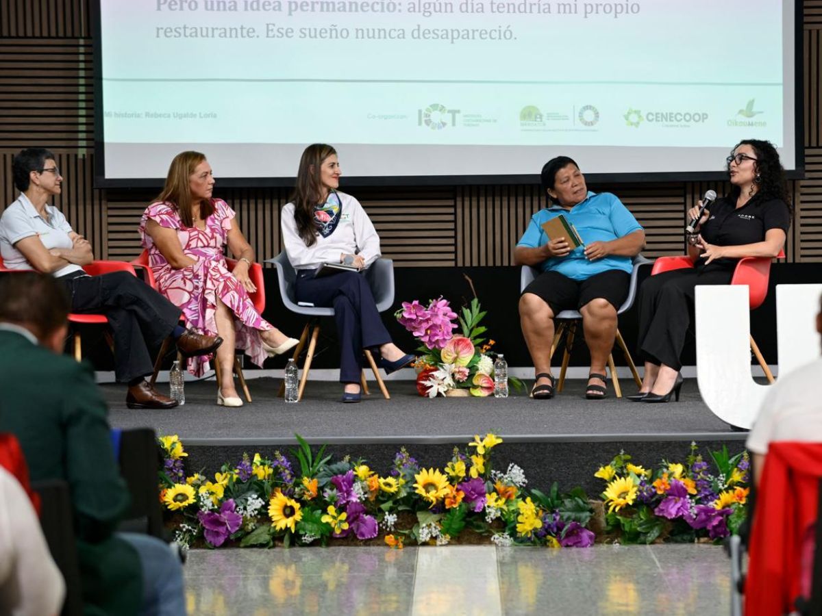 Este martes se realizó el primer Encuentro Nacional de Mujeres y Turismo: "Huellas que Transforman".