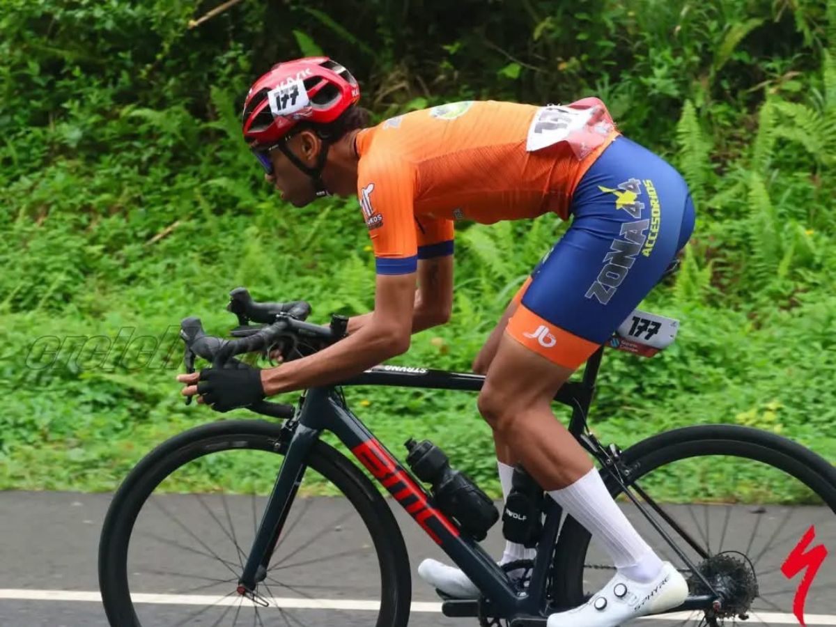 Tras cumplir una sanción de cuatro años, el deportista sigue en la lucha para estar en la élite dekl ciclismo nacional.