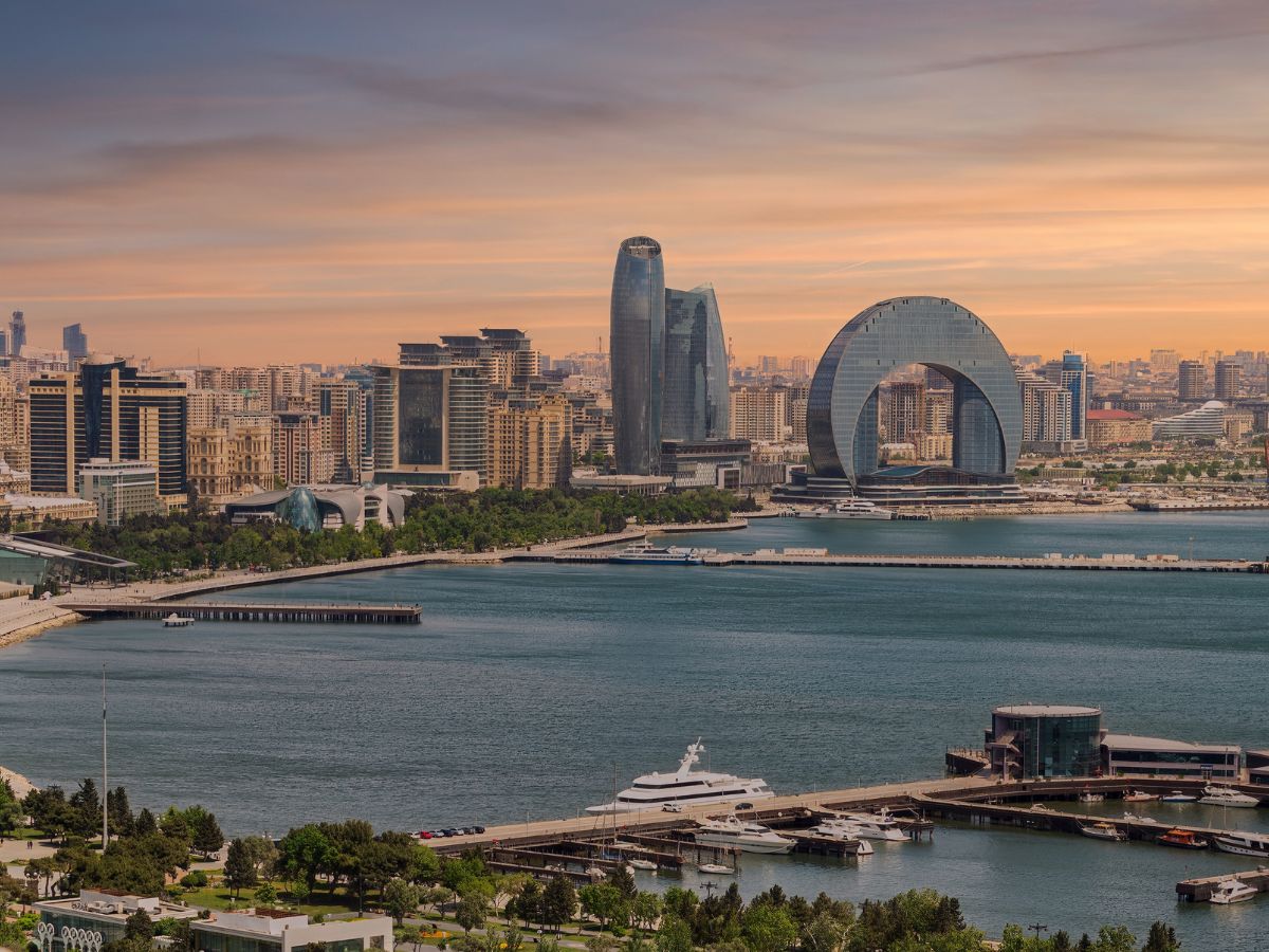Azerbaiyán impulsa la acción climática con energías renovables, protección ambiental y compromisos globales rumbo a un futuro sostenible