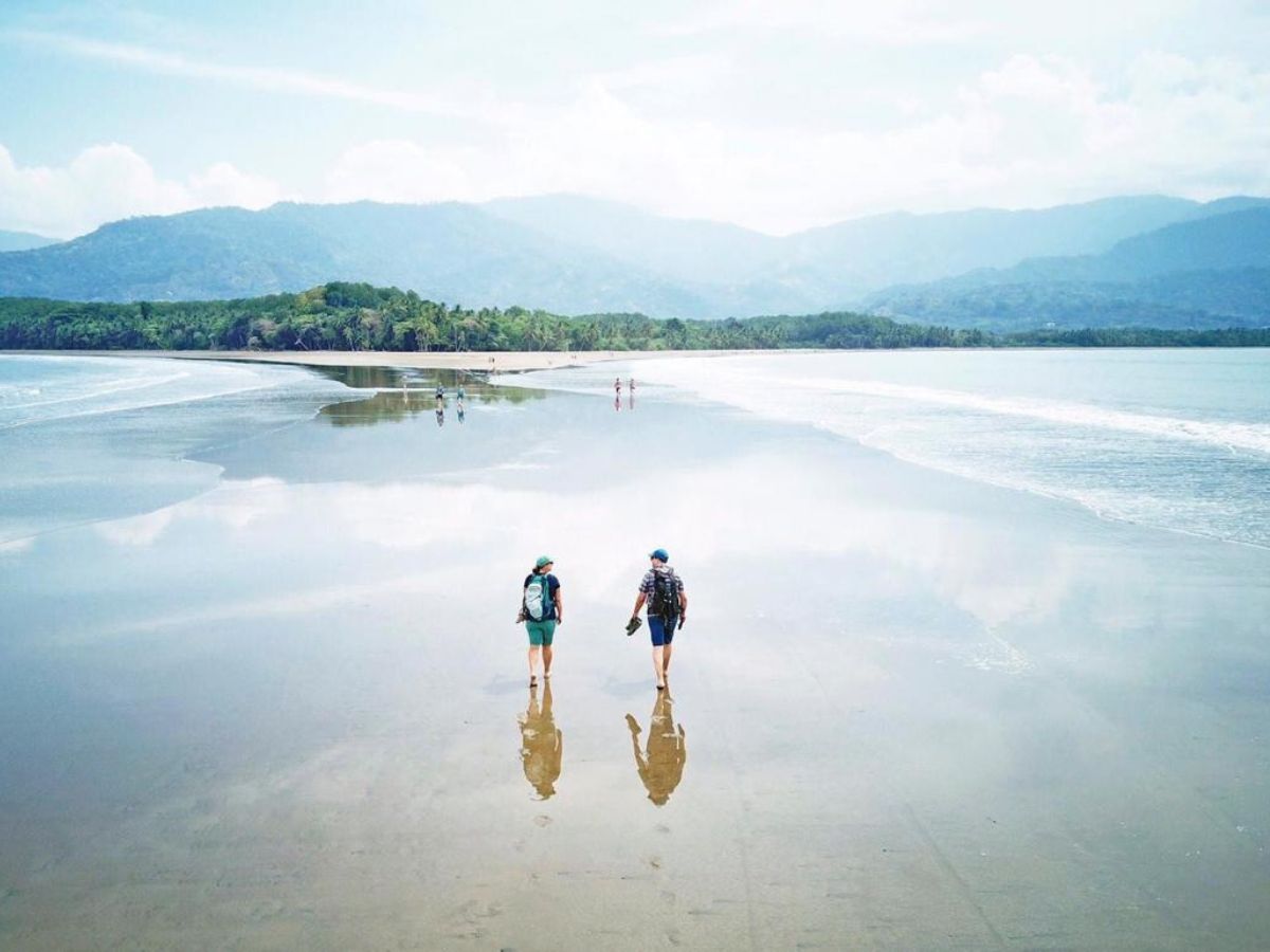 El Instituto Costarricense de Turismo realizó una serie de infografías con recomendaciones y consejos para ser turistas responsables, respetuosos y cuidadosos al ingresar a los Parques Nacionales y antes de ingresar al mar.